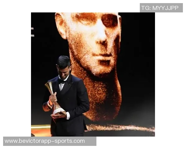 英雄相惜德约科维奇祝C罗达成千球里程碑我期待第25座大满贯荣耀