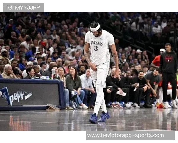 浓眉生涯伤病回顾：51种伤情折磨与55次足部伤势反复的悲剧历程