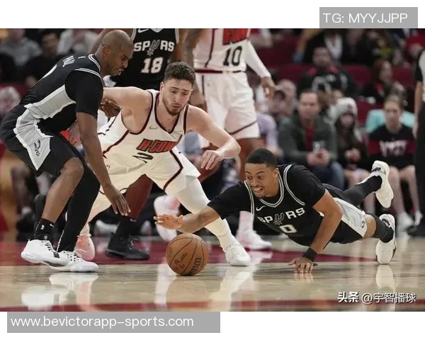 乌度卡谈篮板优势与失误问题努力争取更多球权提升比赛表现