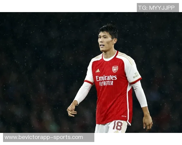 富安健洋伤愈归来荷甲替补出战时隔484天重返绿茵场